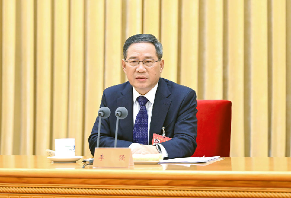 12月15日至16日，中央经济工作会议在北京举行。中共中央政治局常委李强出席会议并讲话。新华社记者 燕雁 摄